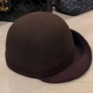 Gucci | Accessories | Febulous Gucci Round Hat In Brown With  display picture 3
